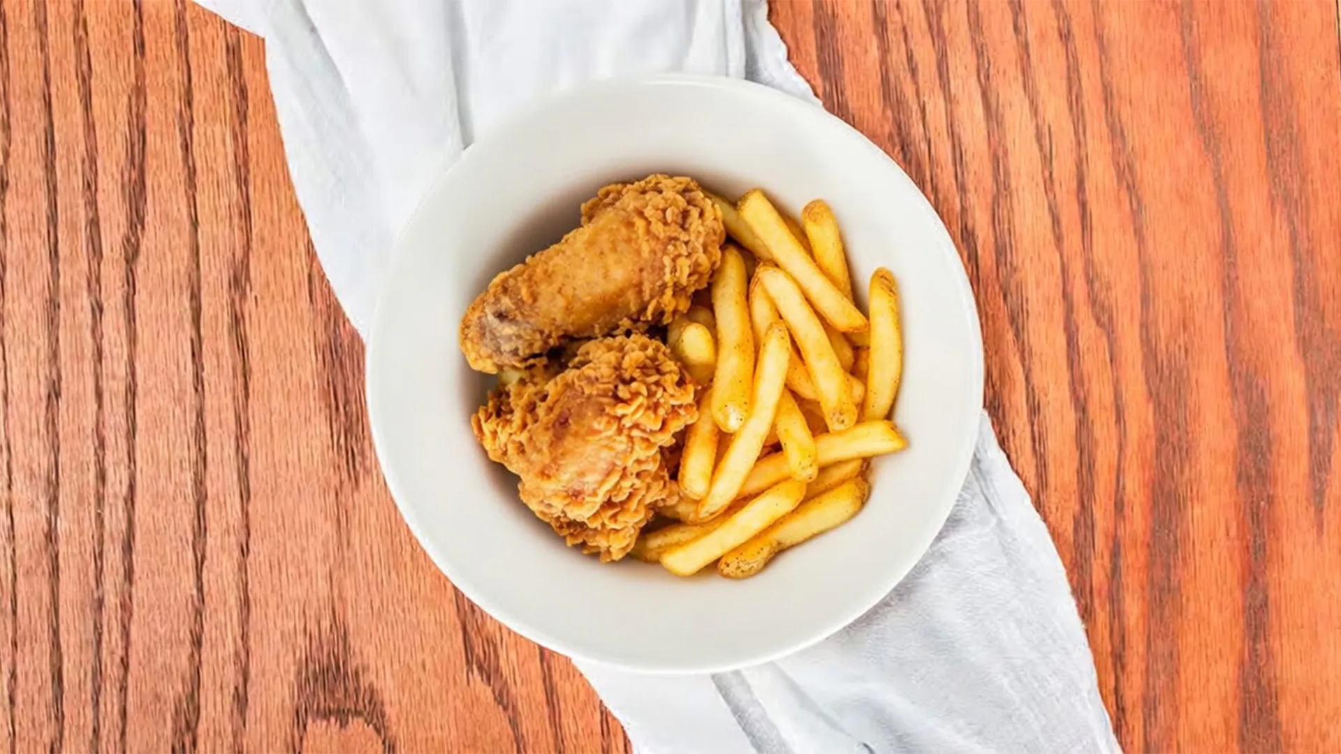 Fried Chicken Wings at Hunan Wok, Chinese Restaurant in Middlesex